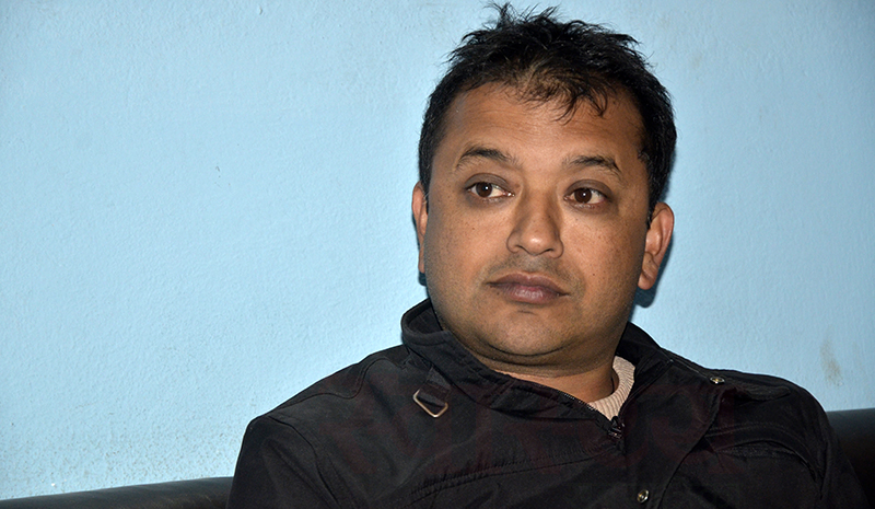 कार्यविधि विपरीत विशिष्टलाई दिइएको उपचार रकम फिर्ता लिनुपर्छ : गगन थापा