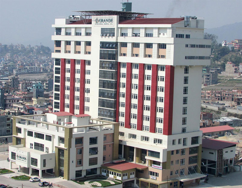 ग्रान्डी अस्पतालले मनायो पाँचौं स्थापना दिवस