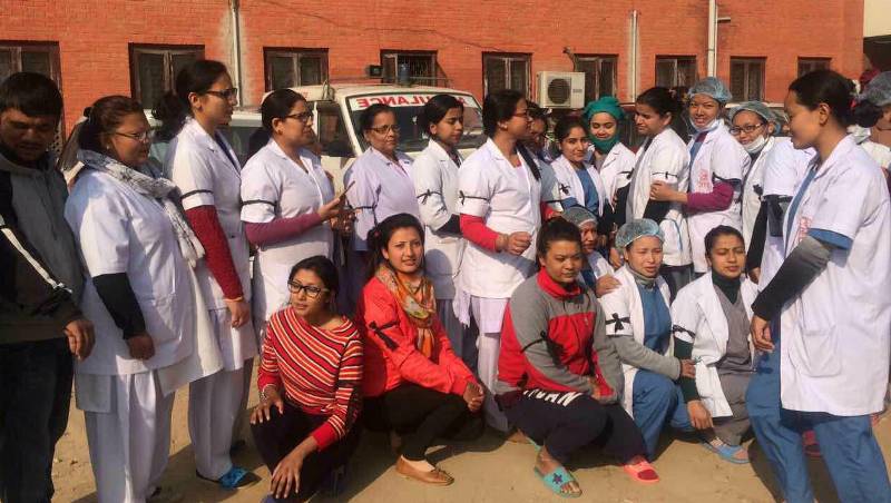 देशैभरि 4 सेवा ठप्प, आन्दोलन कडा बनाउँदै नर्सहरु