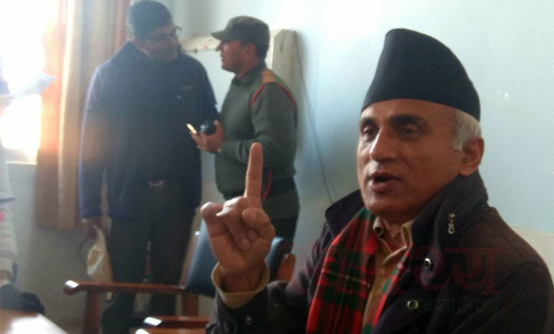 वीर अस्पतालमै अनसन बसे डा केसी