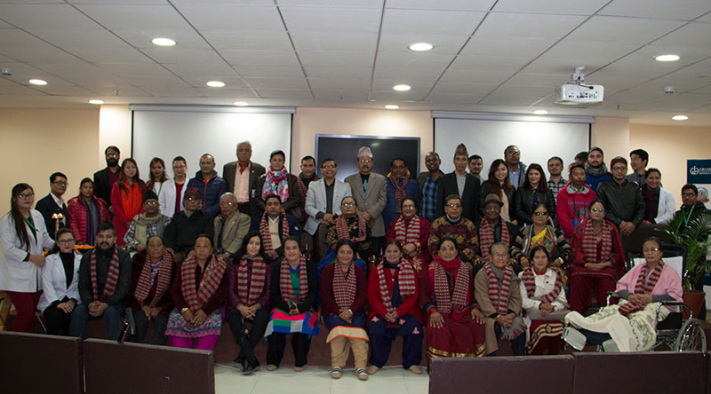 ग्रान्डी अस्पतालमा जोर्नी प्रत्यारोपण परिवारको भेला 