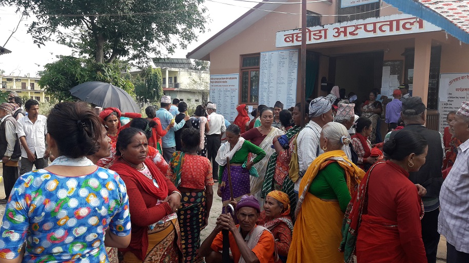 चितवनको माडीका ३० जना बढीमा भेटियो मोतियाबिन्दु