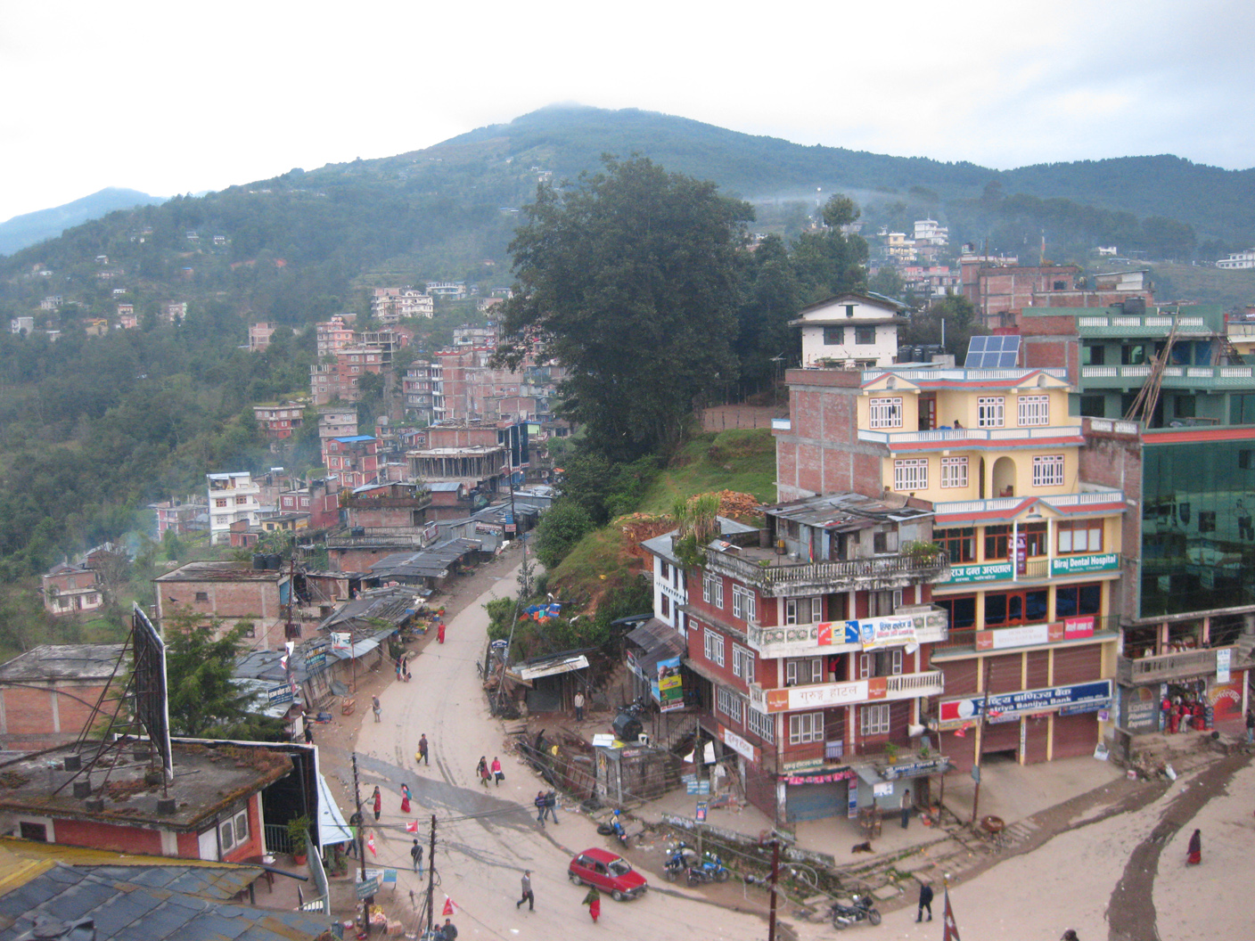दोलखाका सबै निजी अस्पताल मापदण्ड विपरीत