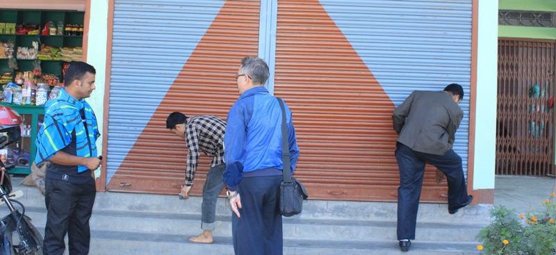 चितवन माडीका दुई मेडिकलमा सिलबन्दी