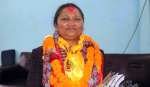 प्रत्यक्ष निर्वाचित एक्ली दलित महिला सांसद् सीता सुन्दास, जो बनिन् गण्डकीकी स्वास्थ्यमन्त्री