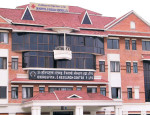 बाढीपीडितको सहयोगका लागि ॐ हस्पिटलद्वारा प्रधानमन्त्री कोषमा १५ लाख हस्तान्तरण