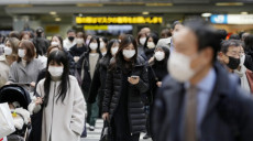 जापानले कोभिड विरुद्धका प्रतिबन्धहरु हटायो