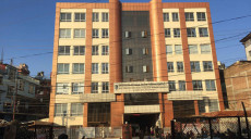 काठमाडौं मेडिकल कलेजका आवासीय चिकित्सकहरु आन्दोलित