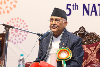 प्रधानमन्त्री ओलीले भने- डक्टरर्स आर द ग्रेटर द्यान द गर्डस्