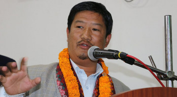 कम शुल्कमा गुणस्तरीय सेवा दिनूस् : सामाजिक विकास मन्त्री बराल