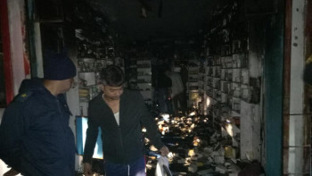 नेपालगञ्जका दुर्इ मेडिकलमा आगलागी