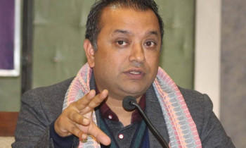 विद्यार्थीको भविष्यमाथि खेलबाड गर्ने मेडिकल कलेजलाई तत्कालै कारबाही गर्नुपर्छ : गगन थापा