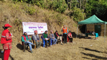 भूकम्प प्रभावित रुुकुम पश्चिममा स्वास्थ्य शिविर