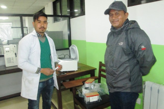 जटिल घाउको उपचारका लागि जुम्लामा पहिलो पटक एलपिआरएफ मेसिन जडान