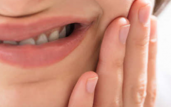 दाँत सिरिङ–सिरिङ हुने ६ कारण र जोगिने ५ उपाय