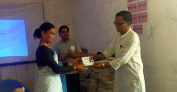 गर्भवतीको स्वास्थ्य जाँचमा सहयोग पुर्‍याउन आलिताल गाउँपालिकाले बाँड्यो स्वयंसेविकालाई मोबाइल