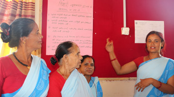 विषादी न्यूनीकरण अभियानमा महिला स्वास्थ्य स्वयंसेविका