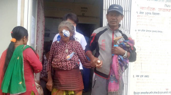निःशुल्क आँखा शिविरमा ७२ जनाको शल्यक्रिया