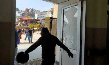 सुत्केरीको मृत्युपछि नेपाल मेडिकल कलेजमा तोडफोड