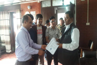 बिपी प्रतिष्ठानमा ऐनविपरीत पिजी भर्ना प्रक्रिया अगाडि बढाइयो, चौतर्फी विरोध 