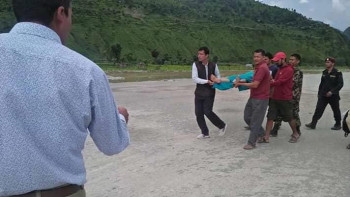 बझाङः हेलिकोप्टरबाट सुत्केरीको उद्धार