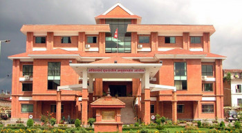 स्वास्थ्य कार्यालय, म्याग्दीका निमित्त कार्यालय प्रमुखसहित ४ जना घुस लिँदालिँदै पक्राउ
