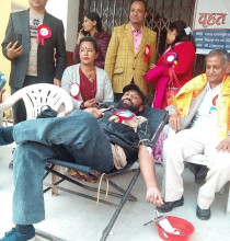 कर्माचार्यले गरे १५७ पटक रक्तदान