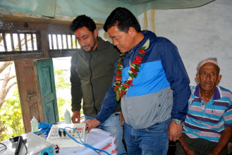 स्वास्थ्य चौकीमा ‘फिजियोथेरापी’ सेवा, गाउँपालिका अध्यक्षले गरे उद्घाटन