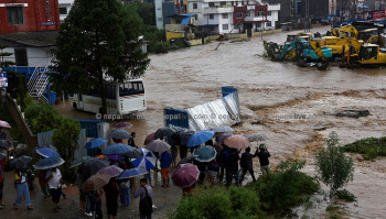 बाढी पहिरोमा औषधि तथा अन्य स्वास्थ्य सहयोगका लागि संघ र प्रदेशमा तोकिए यी ११ सम्पर्क व्यक्ति