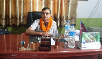 नारायणी अस्पतालको प्रमुख मेसु डा उपाध्यायद्वारा पदभार ग्रहण