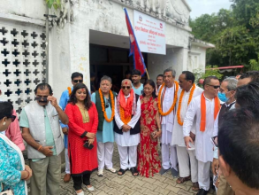 पूर्व स्वास्थ्यमन्त्री बोहोराले रुपन्देही–३ मा दर्ता गराए उम्मेदवारी