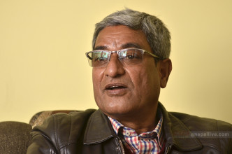 गृहमन्त्री रमेश लेखकले दिए राजीनामा