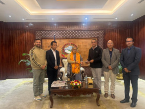 स्वास्थ्य क्षेत्र सुधार अभियानमा संलग्न चिकित्सकहरूले प्रधानमन्त्रीलाई बुझाए १५ बुँदे ज्ञापनपत्र