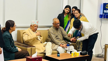 उच्च रक्तचापका कारण संसद् बैठक चलिरहेका बेला कुर्सीबाटै लडे सांसद भरत खड्का