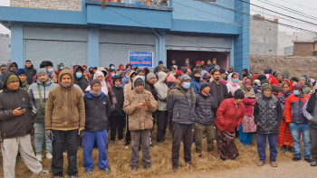 गौतमबुद्ध अस्पतालद्वारा निःशुल्क डायलासिस बन्द गर्ने घोषणापछि बिरामीहरू आन्दोलित