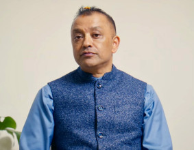 स्वास्थ्य बीमालाई राष्ट्रिय गौरवको कार्यक्रम बनाउँछौ : गगन थापा