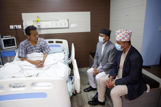 पूर्वमन्त्री वर्षमान पुन अस्पतालबाट डिस्चार्ज