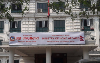 डा साहमाथि पक्राउ पुर्जी जारी भएपछि चिकित्सक संघको टोली गृहमन्त्रालय जाँदै