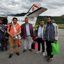 आक्रमणमा घाइते डा शाहलाई चिकित्सक संघको पहलमा थप उपचारका लागि काठमाडौं ल्याइयो