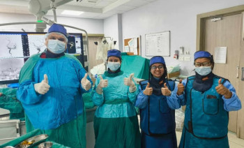 केएमसीमा ७२ वर्षीया महिलामा 'जायन्ट ब्रेन एन्युरिज्म'को सफलतापूर्वक शल्यक्रिया