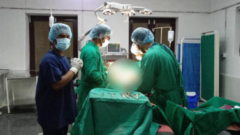 सञ्चालनमा आएको ४८ वर्षपछि मुस्ताङ जिल्ला अस्पतालमा पहिलो शल्यक्रिया