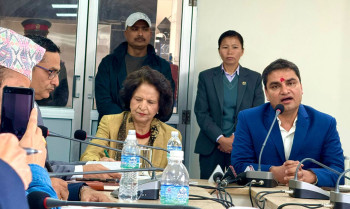 पूर्व स्वास्थ्य मन्त्री प्रदीप पौडेलले स्वास्थ्य मन्त्री डा. शर्मालाई बुझाए आफ्नो कार्यकालको ‘प्रगति’ विवरण