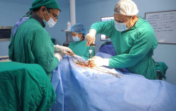 प्रदेश अस्पताल सुर्खेतमा मेरुदण्ड सम्बन्धी जटिल प्रकृतिको सफल शल्यक्रिया