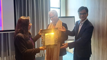 डा गणेश आचार्य ‘नेप्लिज हेल्थ प्रोफेसनल अफ द इयर २०२५’ बाट सम्मानित