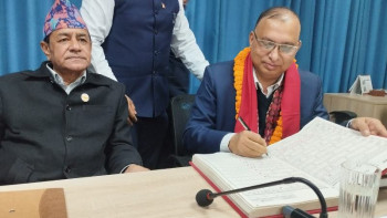 गण्डकी स्वास्थ्य सचिव डा युवानिधि बसौलाले आजदेखि कार्यभार सम्हाले